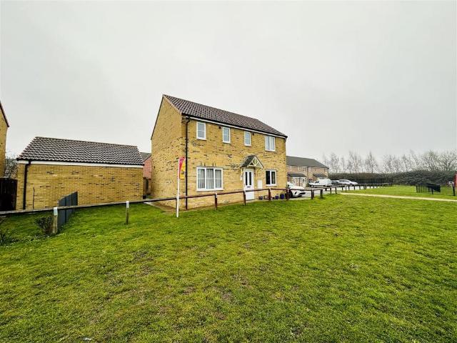 House for sale in Staynor Hall, Selby