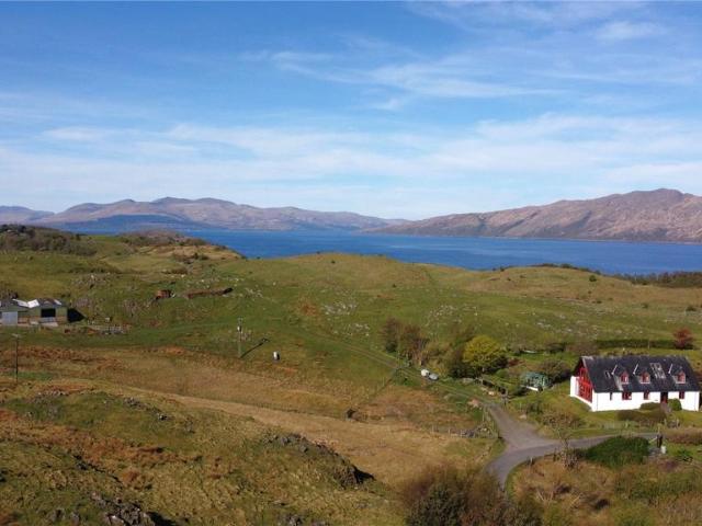 House for sale in Achnacroish, Scotland