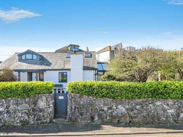 House for sale in Penbeagle, Cornwall