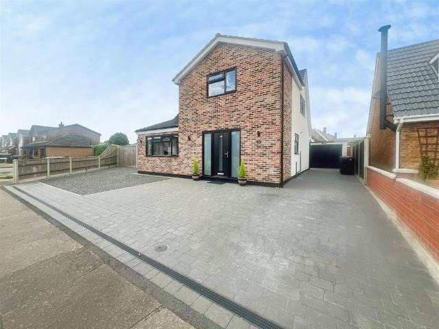 House for sale in Eastbridge, Suffolk
