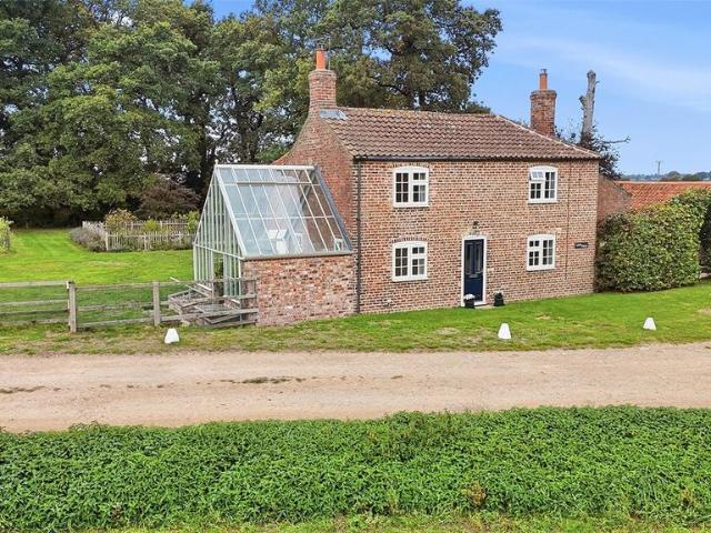 House for sale in Sutton upon Derwent