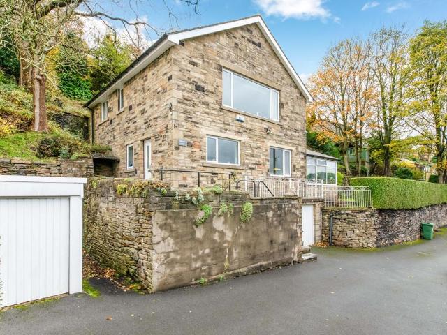 House for sale in Holme Valley, Holmfirth