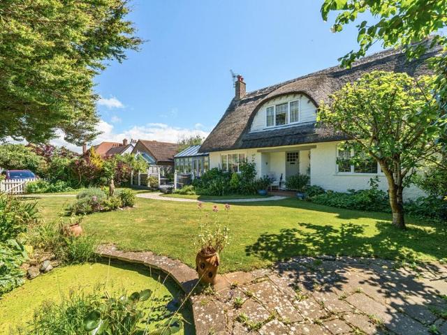 House for sale in Littlecote, West Sussex
