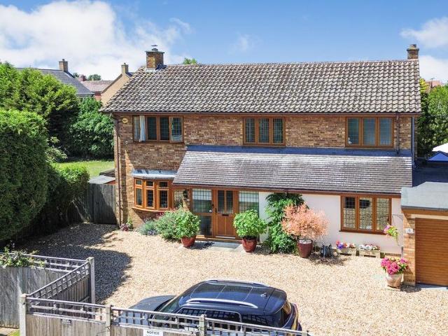 House for sale in Blunham, Bedfordshire