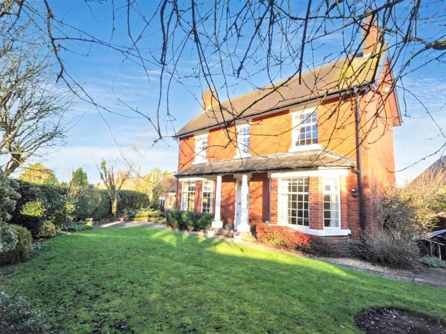 House for sale in Cheadle, Kingsley Moor