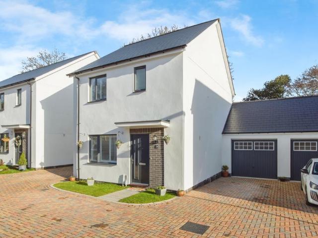 House for sale in Boscoppa, Cornwall