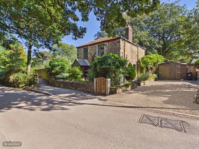 House for sale in Mount Ambrose, Cornwall