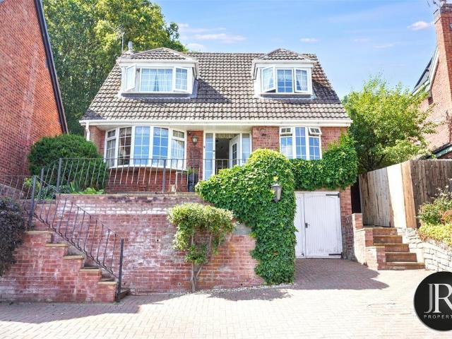 House for sale in Chadsmoor, Staffordshire