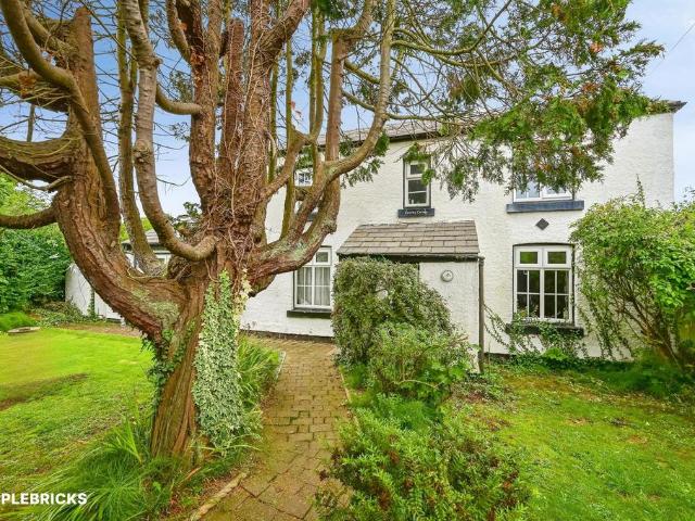House for sale in Little Altcar, Sefton