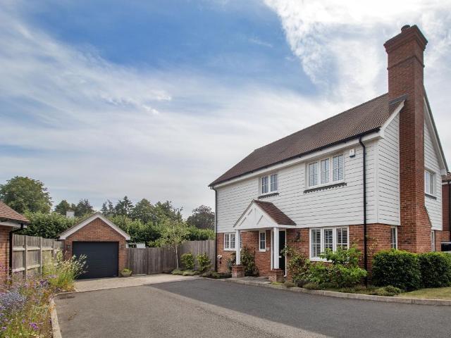 House for sale in Sandown Park, Kent
