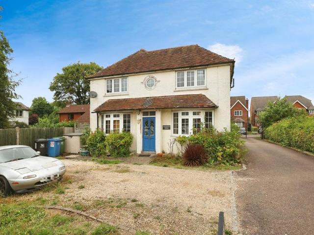 House for sale in Stokenchurch, Buckinghamshire