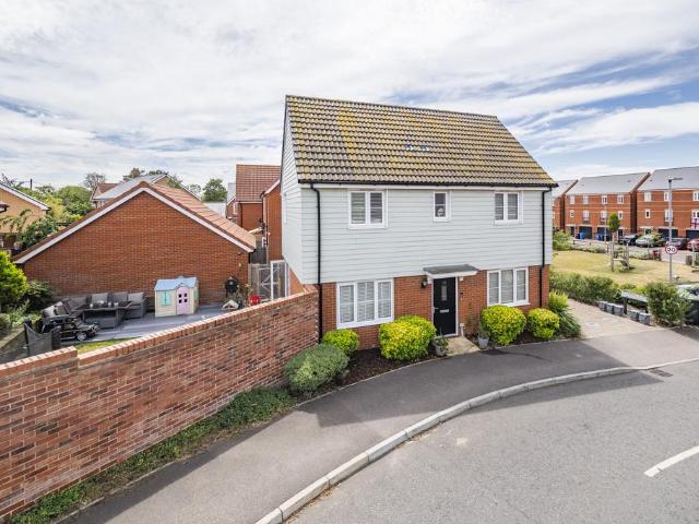 House for sale in Chelmondiston, Suffolk