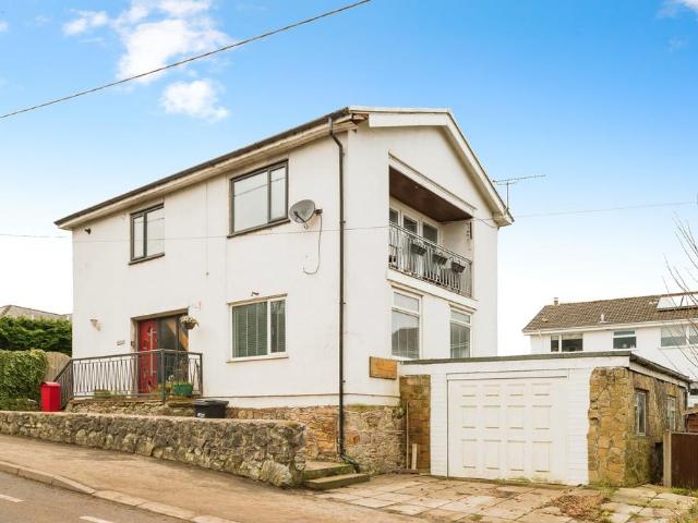 House for sale in Cadole, Gwernymynydd