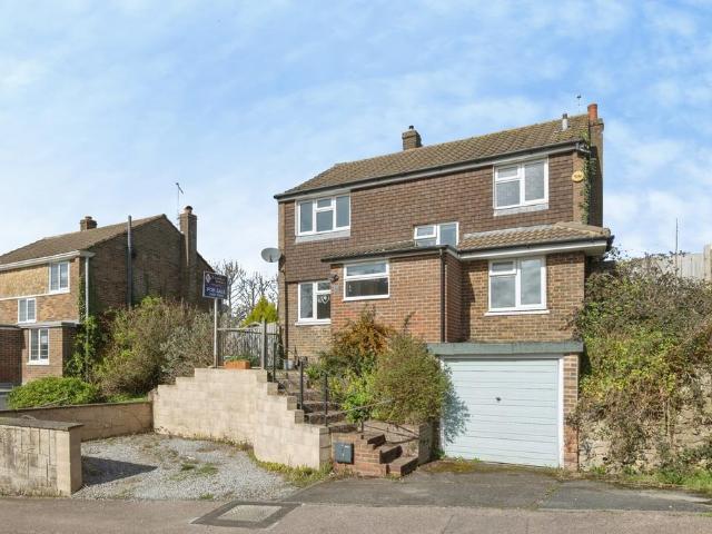 House for sale in Romford, Sandown Park