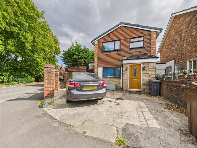 House for sale in Maghull, Kennessee Green