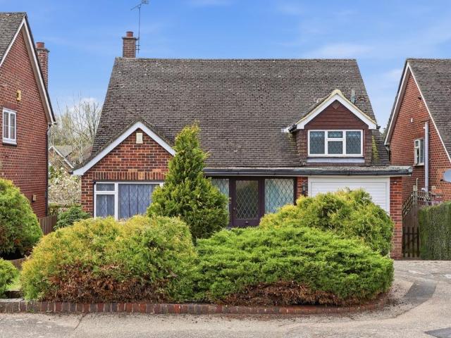 House for sale in Ingatestone and Fryerning, Navestock Side
