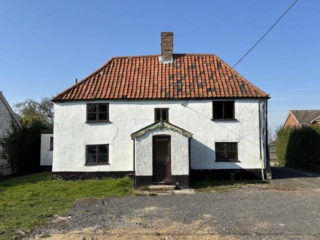 House for sale in Bedingfield, Suffolk