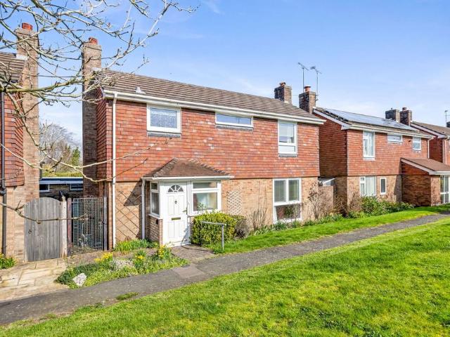House for sale in Perryfields, West Sussex
