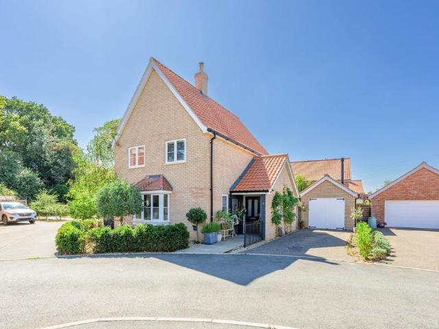 House for sale in Bedingfield, Suffolk