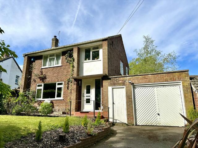 House for sale in Dee Park, Reading