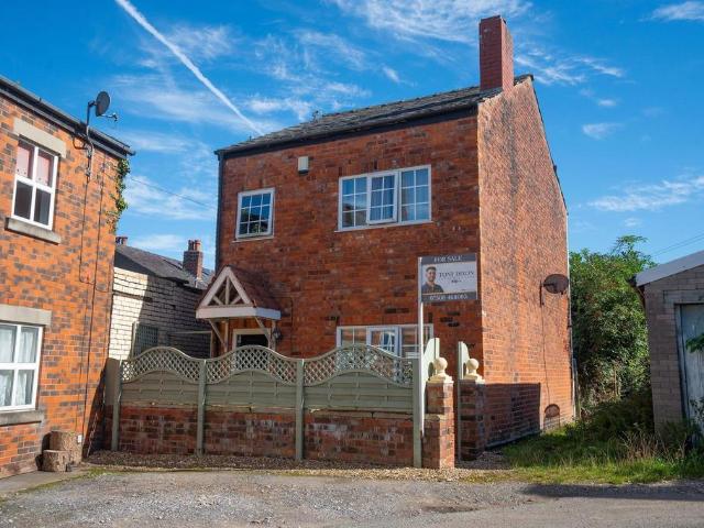 House for sale in Adlington, Chorley