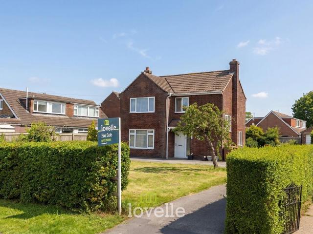 House for sale in South Killingholme, North Lincolnshire