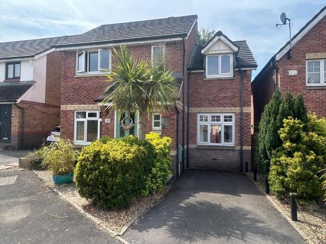 House for sale in Kenfig Hill, Wales