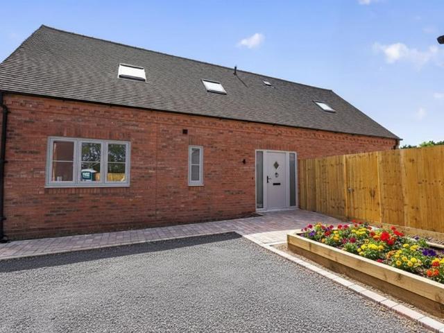House for sale in Alderminster, Warwickshire