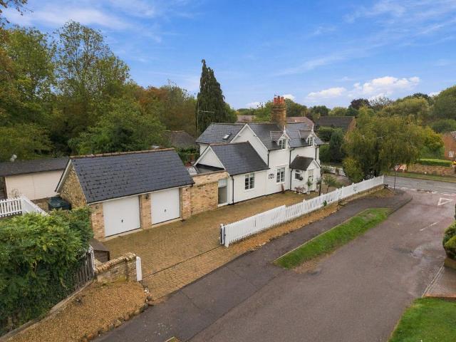House for sale in Glatton, Huntingdonshire