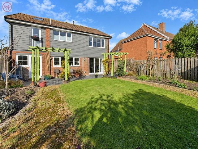 House for sale in Burnham-on-Sea and Highbridge, Burnham-on-sea