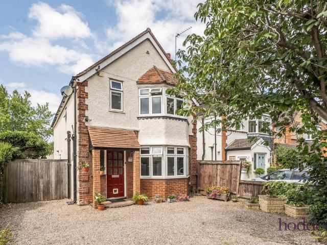House for sale in Row Town, Surrey