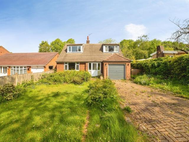 House for sale in Elmton, East Midlands