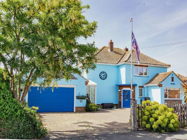 House for sale in Hunstanton, Brookville