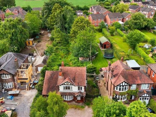 House for sale in Weaverham, Gorstage