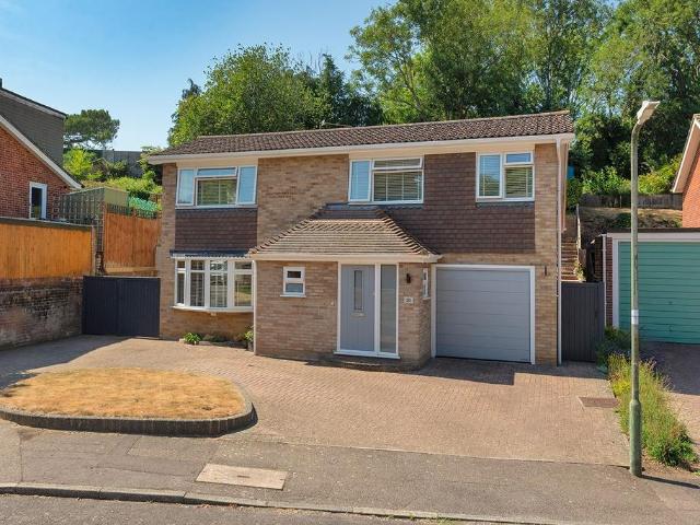 House for sale in Parsonage Place, Midway