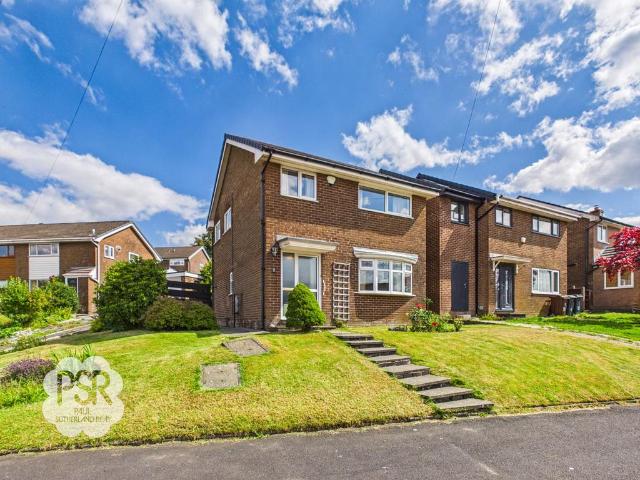 House for sale in Charlesworth, East Midlands
