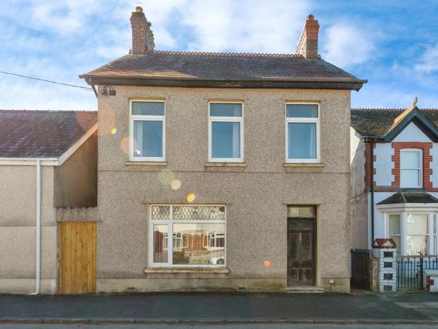 House for sale in Abergwili, Wales