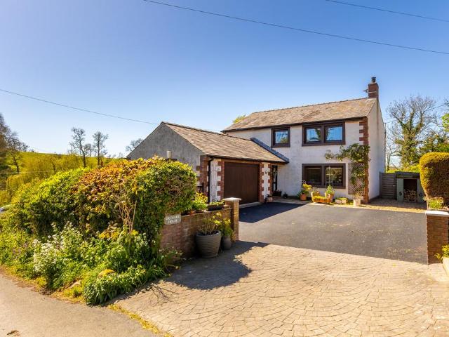 House for sale in Ivegill