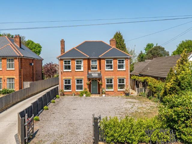 House for sale in Yeovil, Somerset