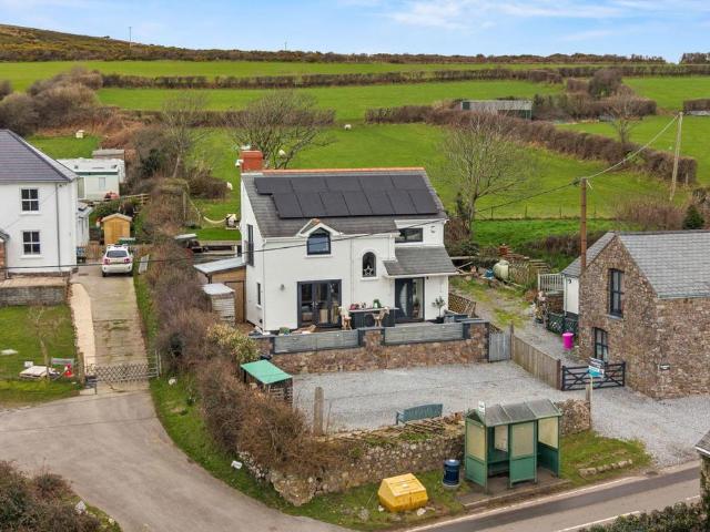House for sale in Llangennith, Wales