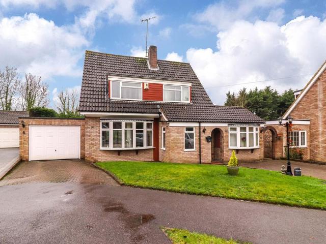 House for sale in Batchworth, Hertfordshire