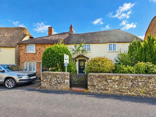 House for sale in Williton