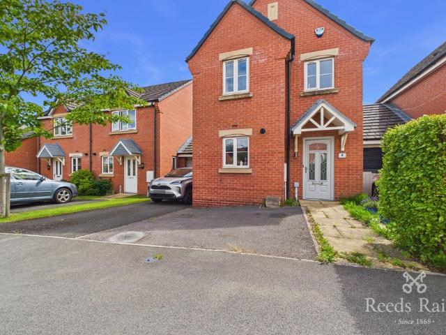 House for sale in Loundsley Green, East Midlands