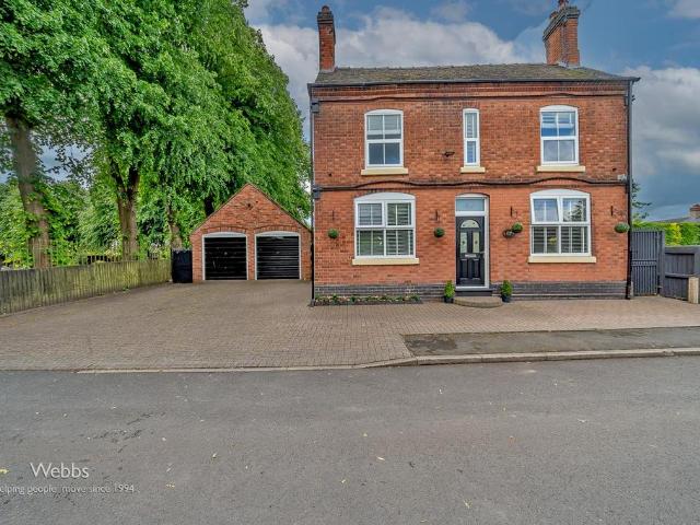House for sale in Landywood, Great Chatwell