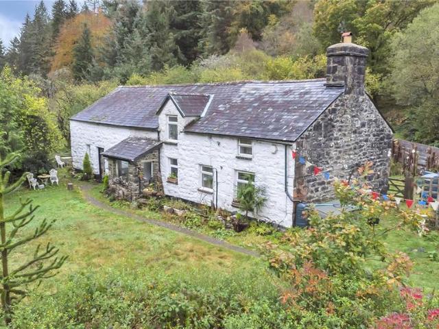House for sale in Ganllwyd, Wales