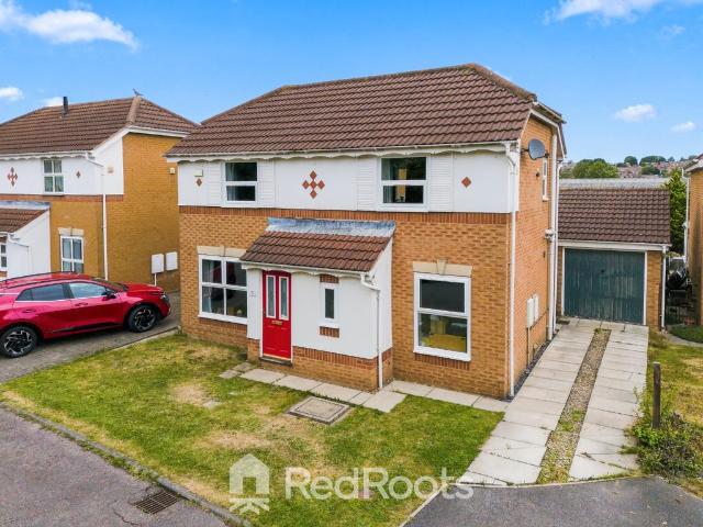House for sale in Upton, West Yorkshire