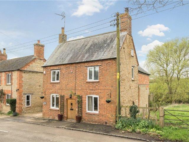 House for sale in Tiffield, Northamptonshire