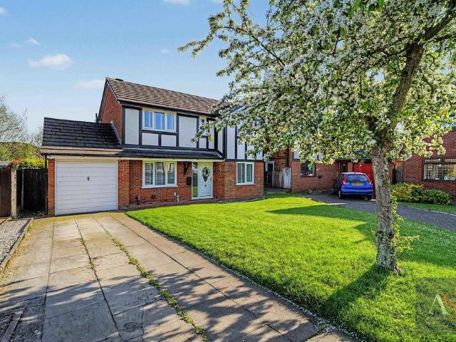 House for sale in Burnedge, Greater Manchester