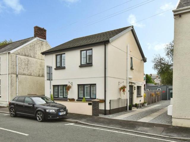 House for sale in Betws