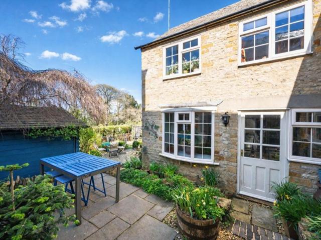 House for sale in Chipping Norton, Black Bourton